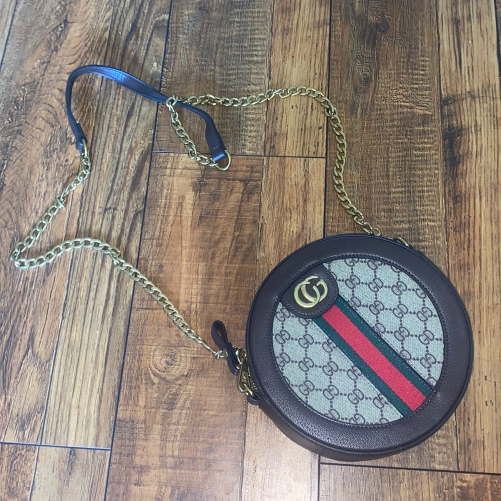 Super cute sassy bag. Designer inspired